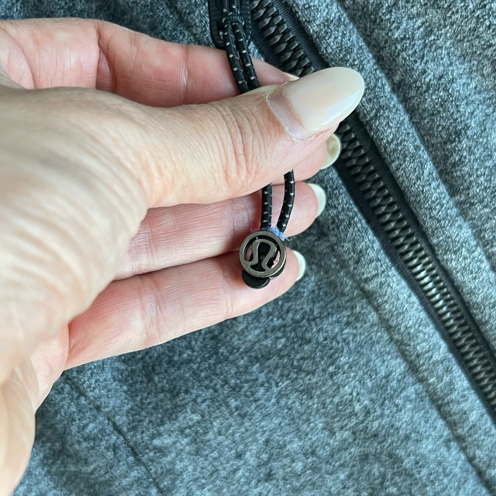 Lululemon zip up - Picture 3 of 3